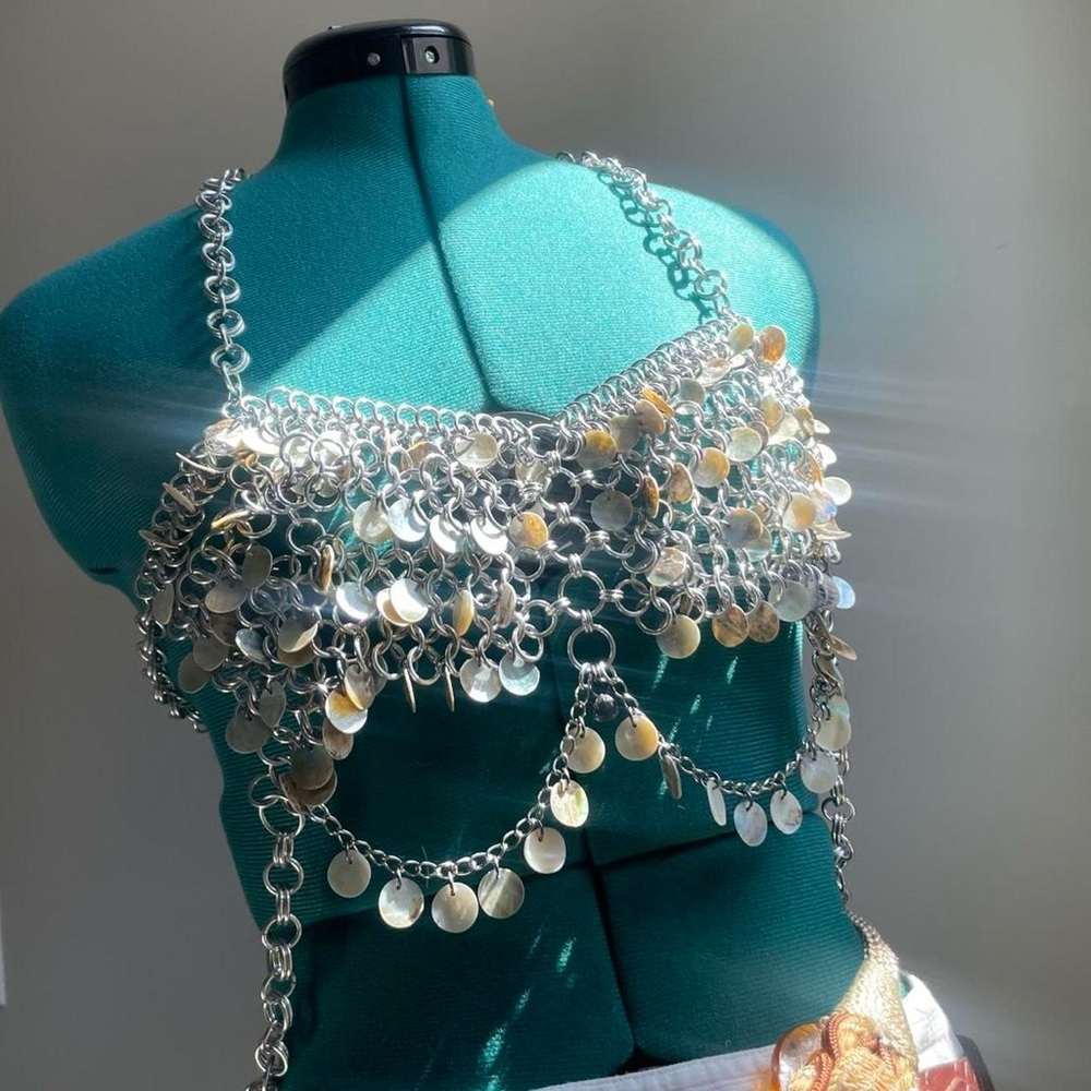 Rake Royal 1/1 Shady Cove silver tone chainmail halter top with seashells
